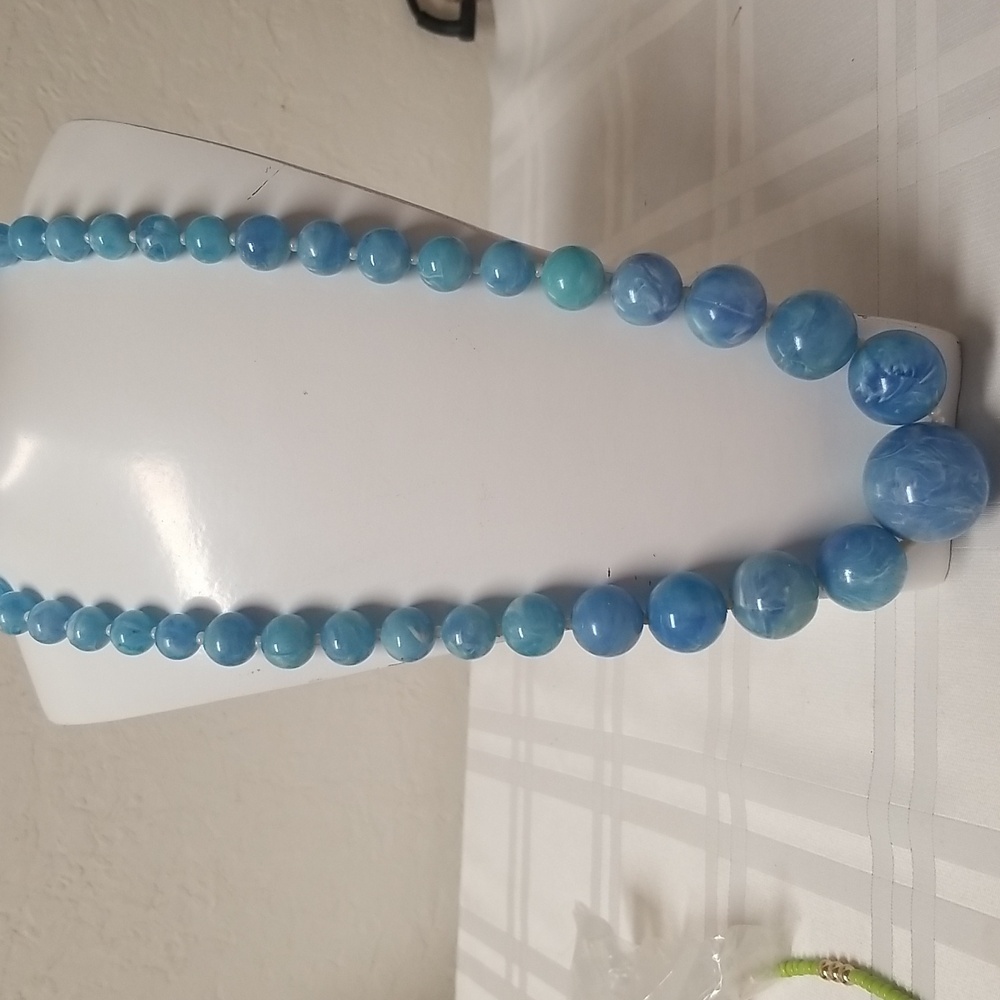 NECKLACE, Blue Graduated Beads, 12mm To 30mm, 26" Long,lobster Clasp EUC C#5